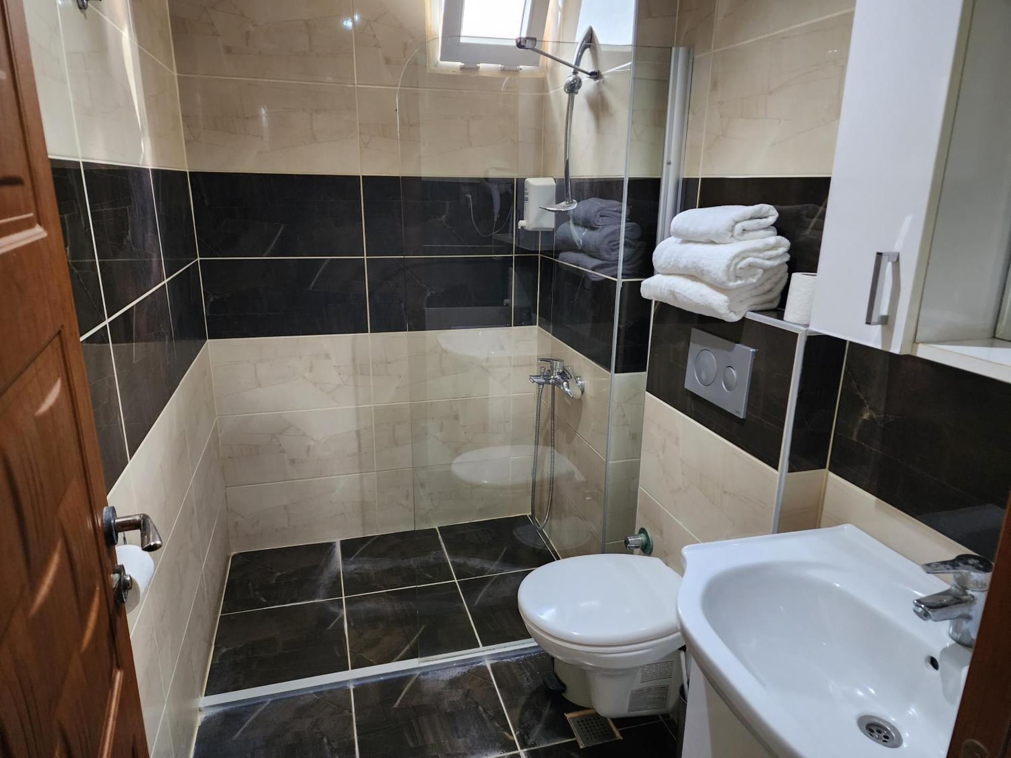 Antalya Konyaalti Guenduez Otel Exteriér fotografie